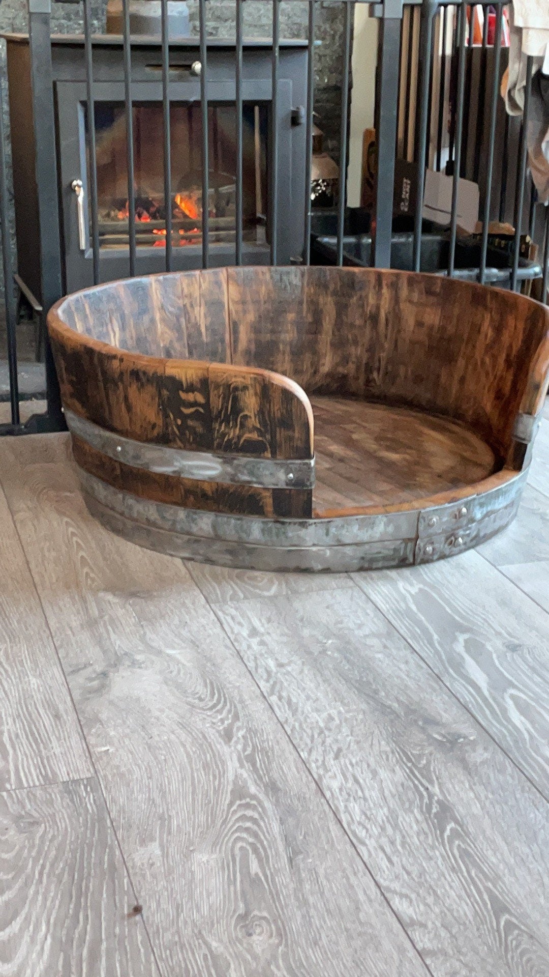 whisky barrel Dog bed /pet bed