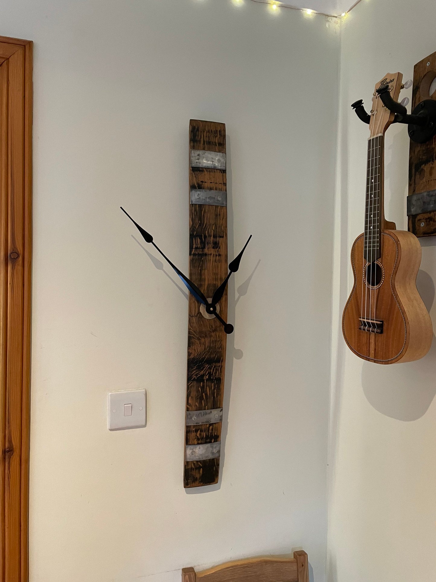 Whisky barrel stave clock