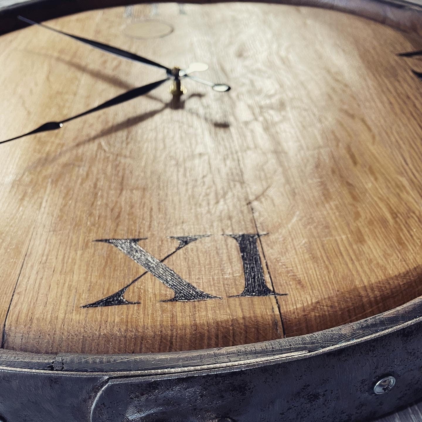 Whisky Barrel top clock