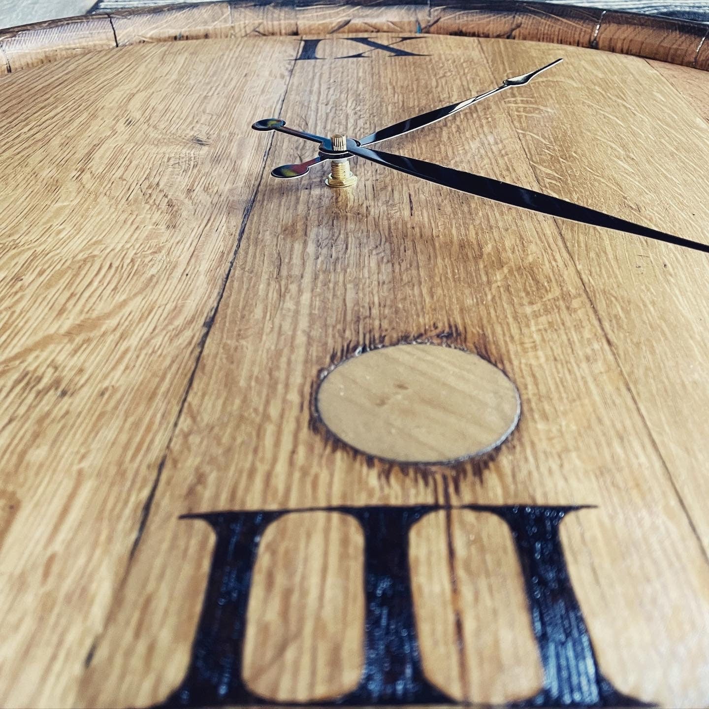 Whisky Barrel top clock