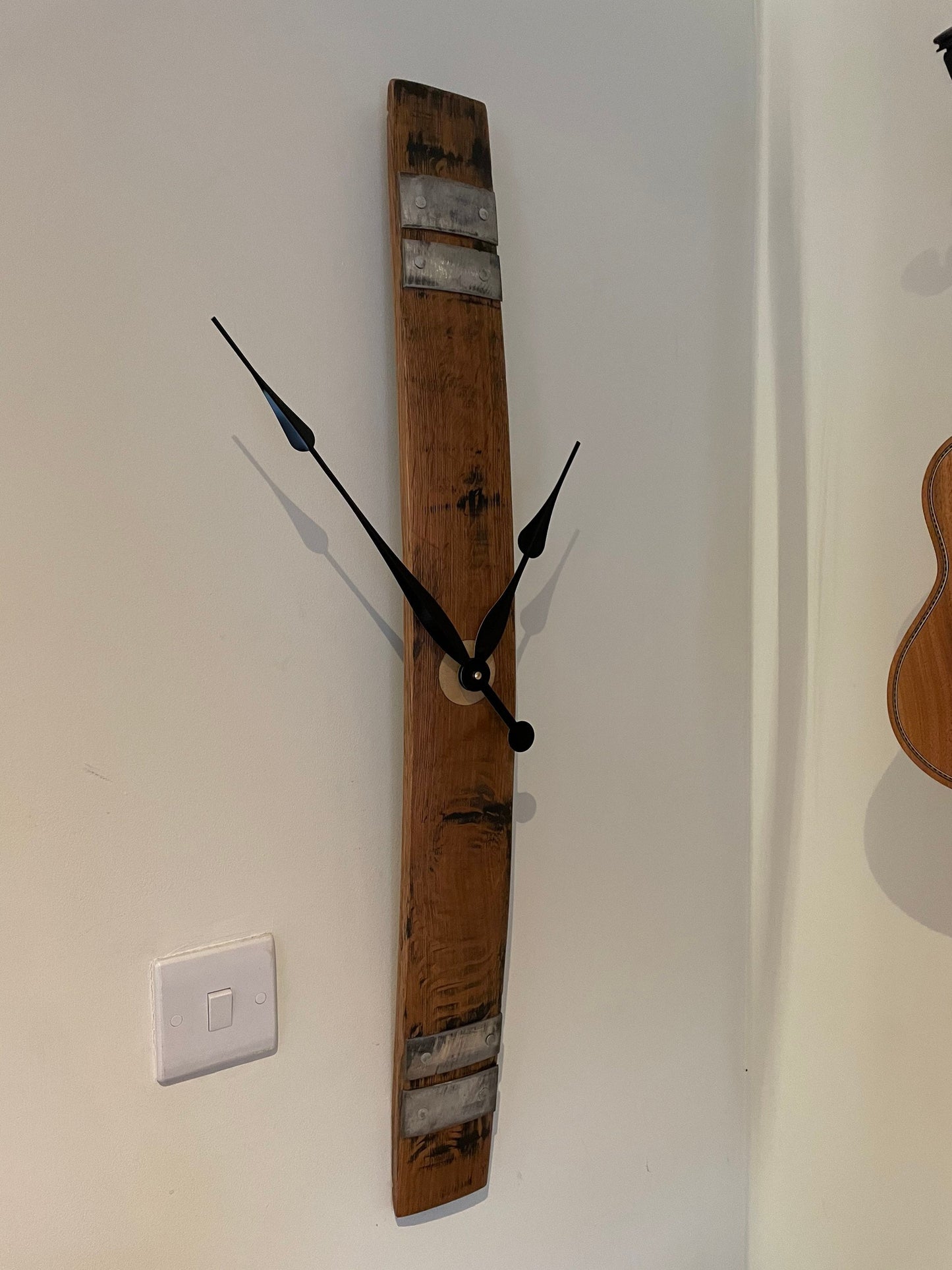 Whisky barrel stave clock